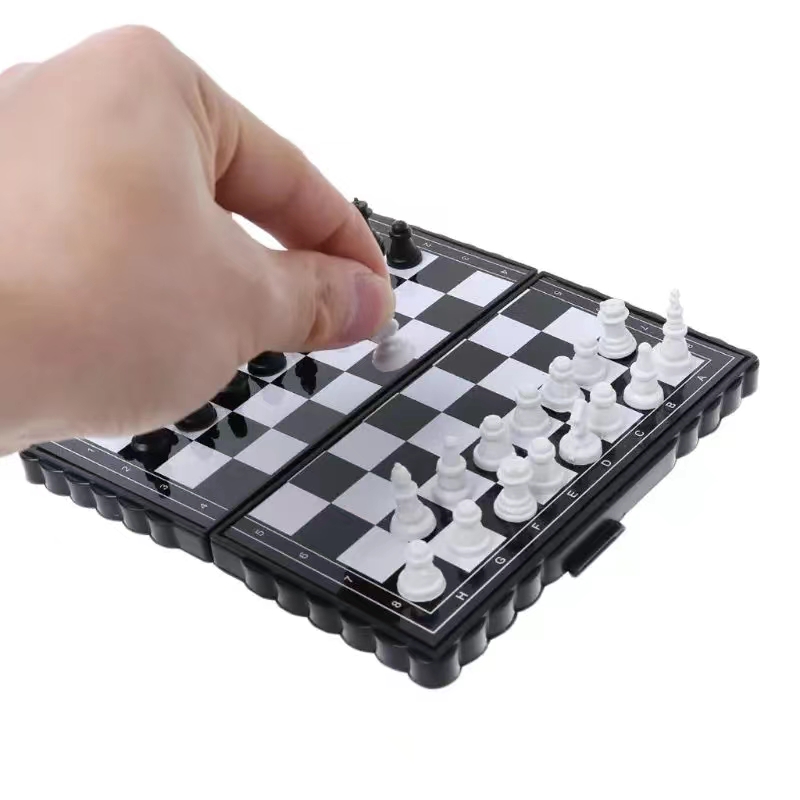 Mini Magnetic  Chess Set  Fold - Board Game Cafe review and price