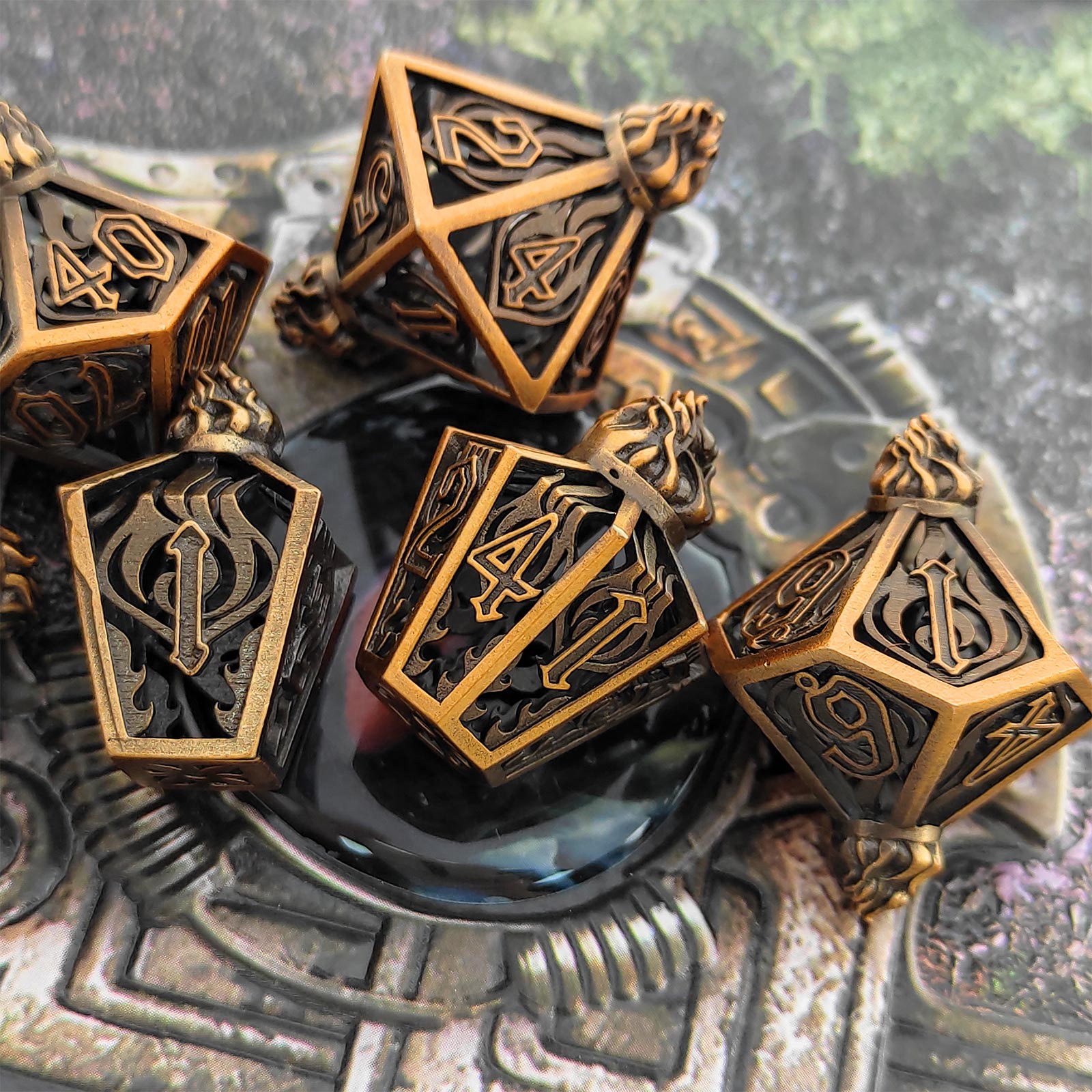 DND Metal Hollow Dice Set Dung - Board Game Dungeons And Dragons review and price